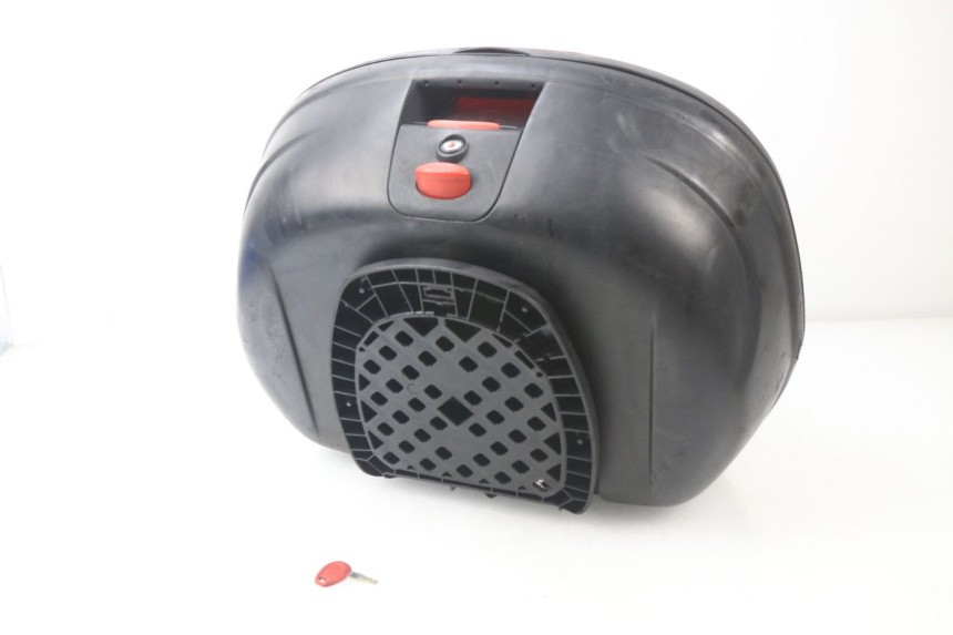 photo de TOP CASE HONDA FES PANTHEON 125 (2003 - 2007) - Détail de la pièce