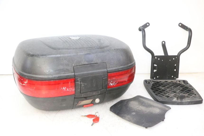 photo de TOP CASE PEUGEOT KISBEE 2T 50 (2010 - 2017)