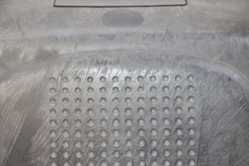 photo de TOP CASE PEUGEOT KISBEE 2T 50 (2010 - 2017)