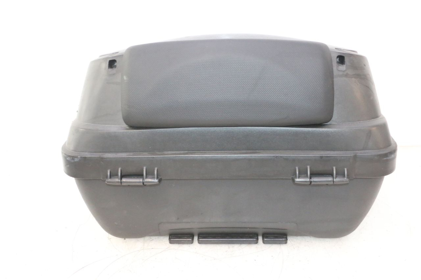 photo de TOP CASE PEUGEOT KISBEE 4T 50 (2023 - 2026) - Vue produit