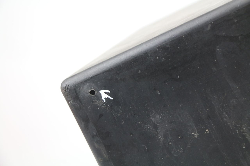 photo de TOP CASE PIAGGIO LIBERTY 4T 50 (2009 - 2015) - Vue rapprochée