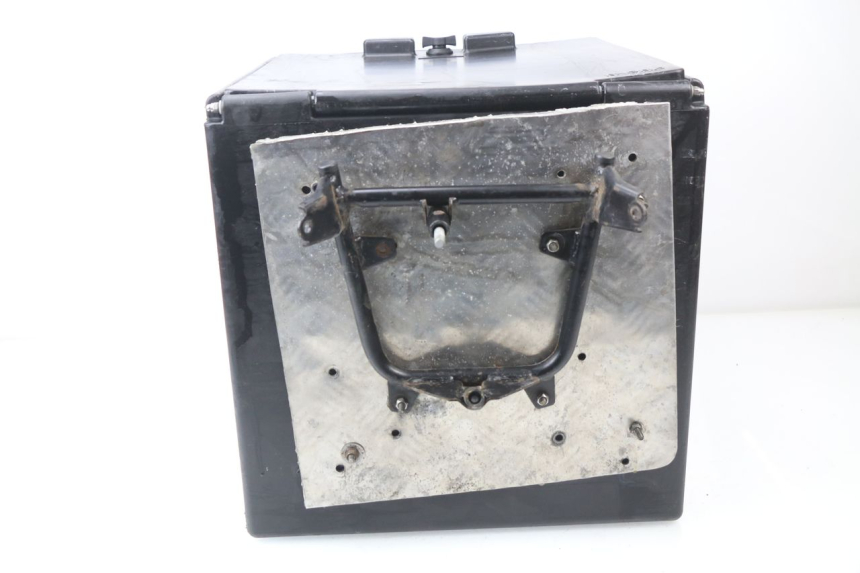 photo de TOP CASE PIAGGIO LIBERTY 4T 50 (2009 - 2015) - Autre angle de vue