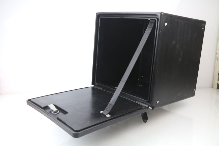 photo de TOP CASE PIAGGIO LIBERTY 4T 50 (2009 - 2015) - Vue d’ensemble