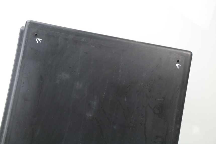 photo de TOP CASE PIAGGIO LIBERTY 4T 50 (2009 - 2015) - Pièce contrôlée