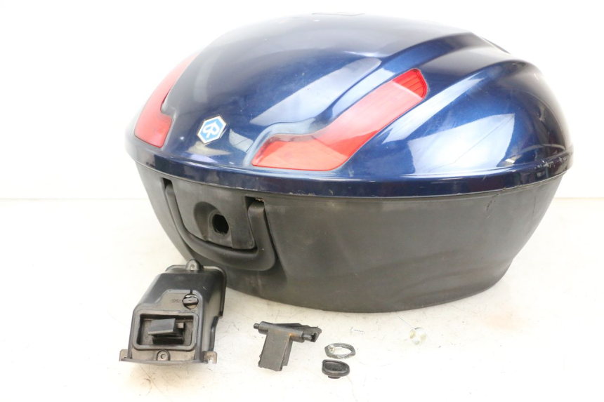 photo de TOP CASE PIAGGIO MP3 RL 250 (2006 - 2010) - Vue principale