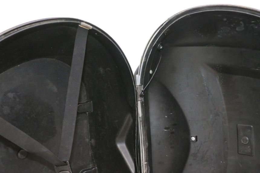 photo de TOP CASE PIAGGIO MP3 125 (2006 - 2014) - Aperçu profil