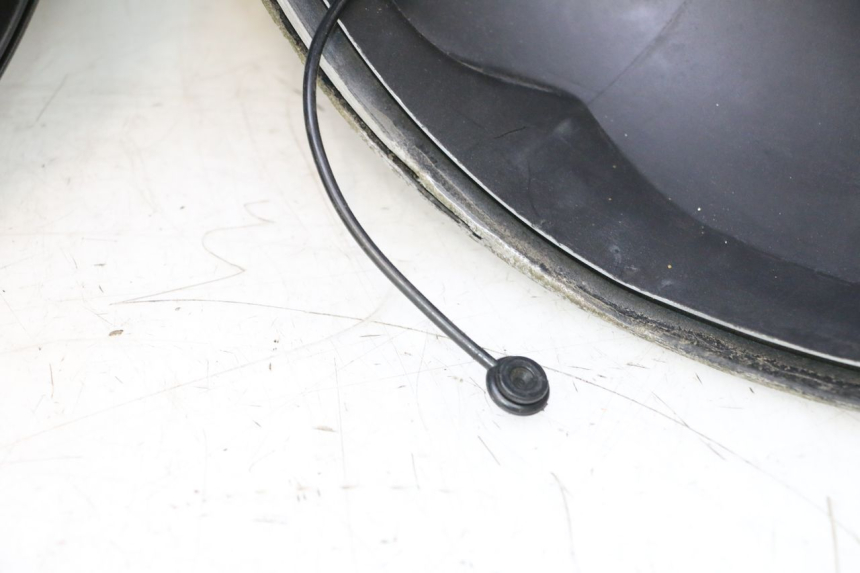 photo de TOP CASE PIAGGIO MP3 125 (2006 - 2014) - Détail de la pièce