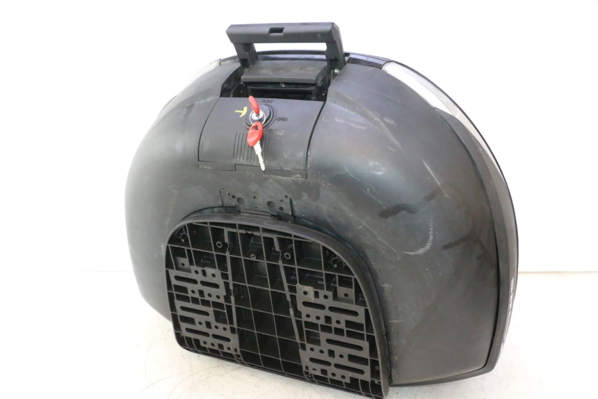 photo de TOP CASE PIAGGIO MP3 500 (2016 - 2018) - Autre angle de vue