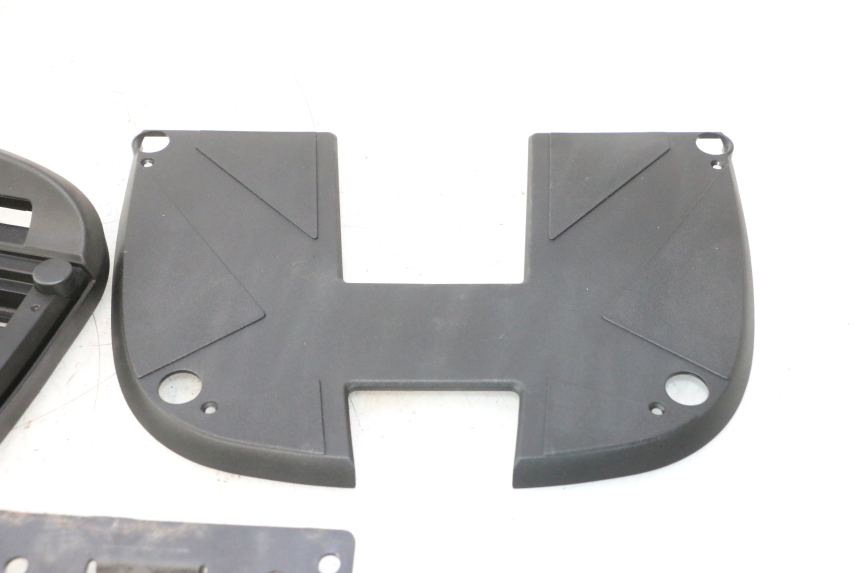 photo de TOP CASE PIAGGIO MP3 500 (2016 - 2018) - Autre angle de vue