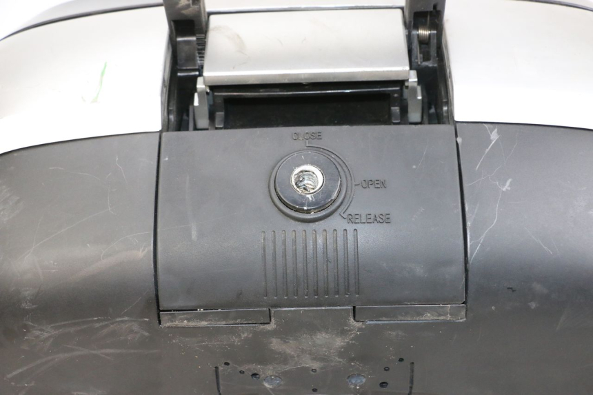 photo de TOP CASE PIAGGIO MP3 HPE 350 (2018 - 2020)