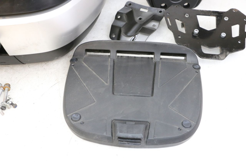 photo de TOP CASE PIAGGIO MP3 HPE 350 (2018 - 2020)