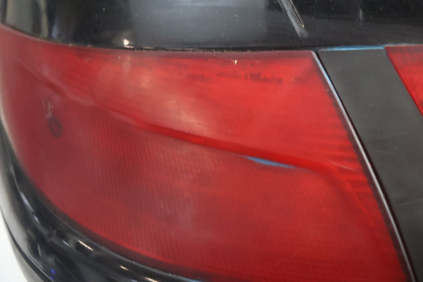photo de TOP CASE PEUGEOT SATELIS 125 (2006 - 2009) - État de surface