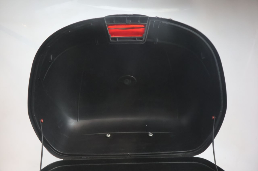 photo de TOP CASE PEUGEOT SATELIS 125 (2006 - 2009) - Marquages et références