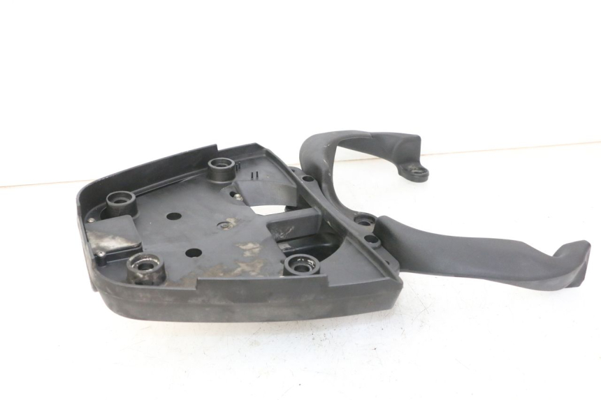 photo de TOP CASE APRILIA SCARABEO GT TOURING 125 (1999 - 2005)