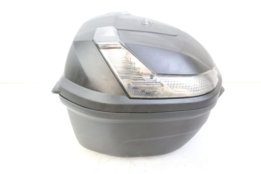 photo de TOP CASE PEUGEOT TWEET 4T 50 (2023 - 2025) - Photo complémentaire