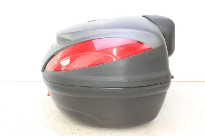 photo de TOP CASE YAMAHA X-MAX XMAX 125 (2010 - 2013) - Vue rapprochée