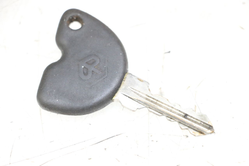 photo de Top case PIAGGIO X8 125 (2004 - 2007) - Zoom état d’usage