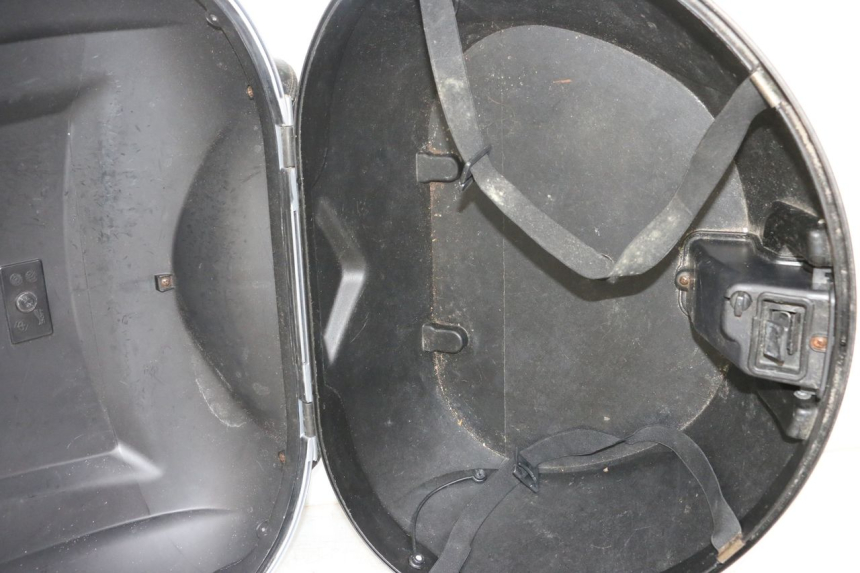 photo de Top case PIAGGIO X8 125 (2004 - 2007) - Points de fixation