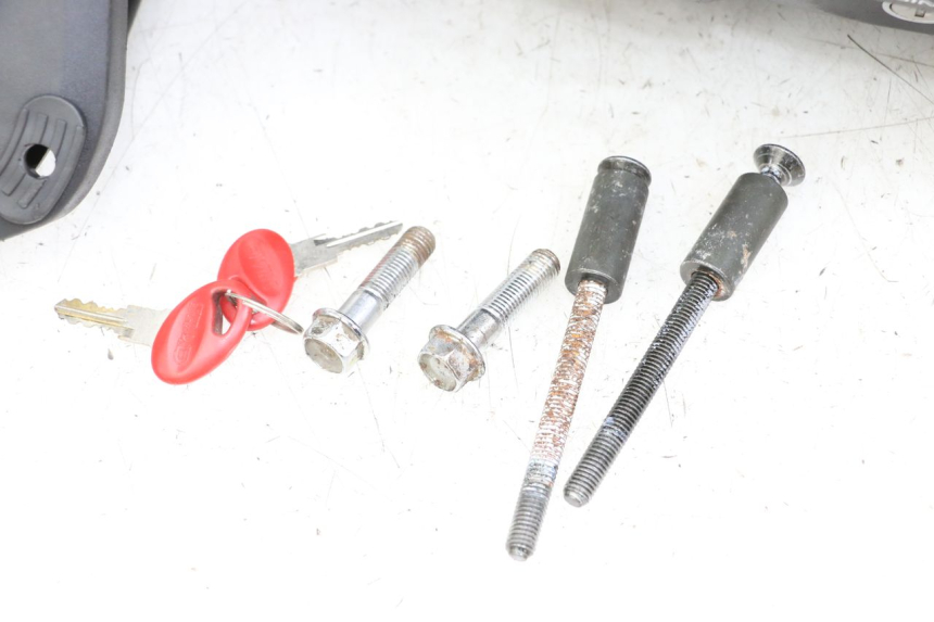 photo de Top case KYMCO XCITING 250 (2006 - 2009) - Zoom composants