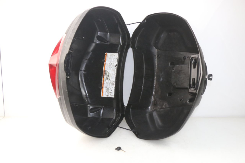 photo de TOP CASE YAMAHA YP X-MAX XMAX 400 (2014 - 2017) - Autre angle de vue