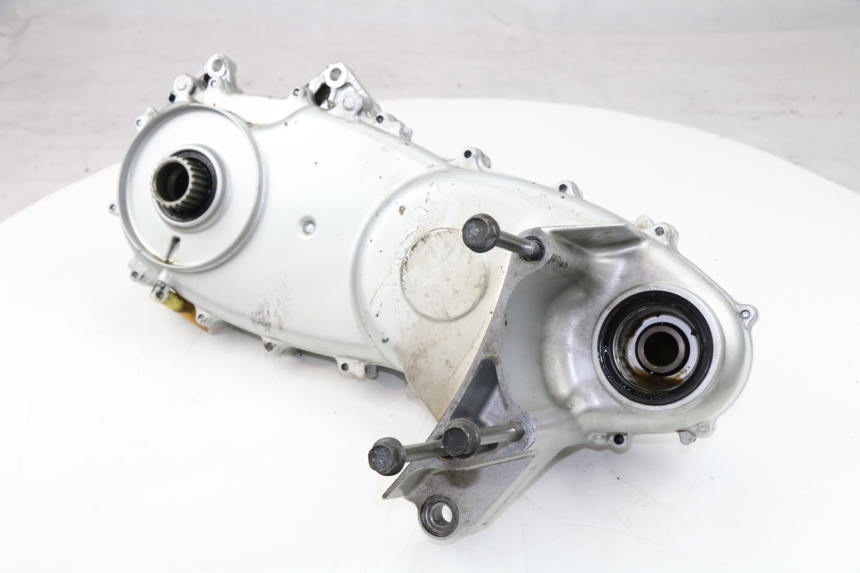 photo de TRANSMISSION ROUE  YAMAHA XP T-MAX 500 (2000 - 2003) - Vue rapprochée