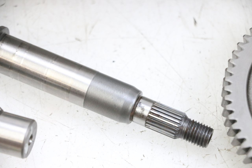 photo de TRANSMISSION ROUE KYMCO AGILITY 16+ 4T 50 (2018 - 2023) - Aperçu profil