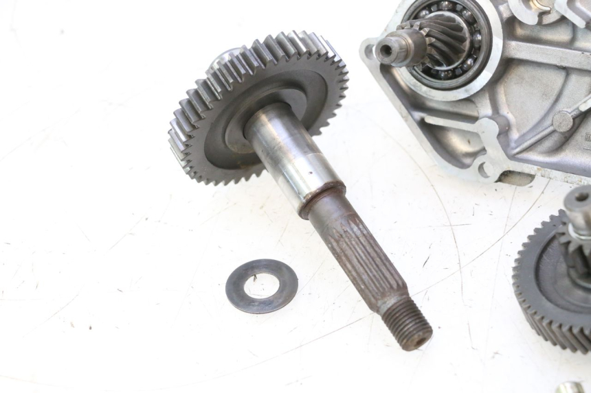 photo de TRANSMISSION ROUE  MBK BOOSTER SPIRIT 50 (1996 - 1999) - Vue rapprochée