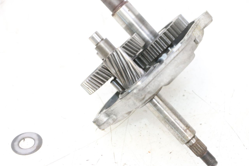 photo de TRANSMISSION ROUE  MBK BOOSTER SPIRIT 50 (1996 - 1999) - Gros plan technique