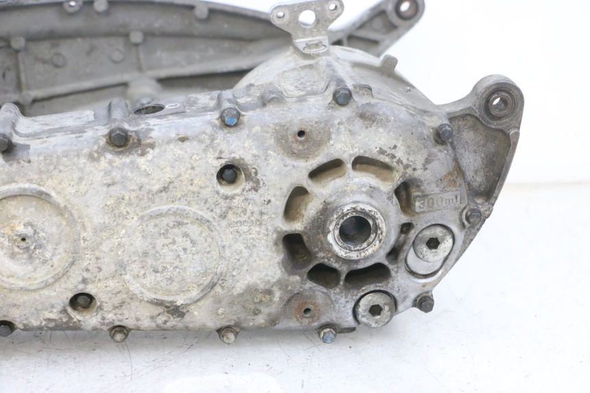 photo de TRANSMISSION ROUE  SUZUKI BURGMAN EXECUTIVE ABS 650 (2006 - 2012) - Détails caractéristiques
