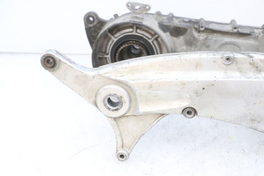 photo de TRANSMISSION ROUE  SUZUKI BURGMAN EXECUTIVE ABS 650 (2006 - 2012) - Points de fixation