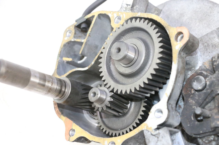 photo de TRANSMISSION ROUE  HONDA FES PANTHEON 2T 125 (1998 - 2002) - Zoom composants