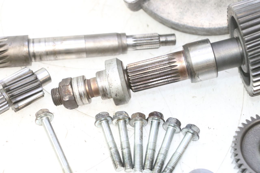 photo de TRANSMISSION ROUE  HONDA FES PANTHEON 2T 125 (1998 - 2002) - Zoom qualité