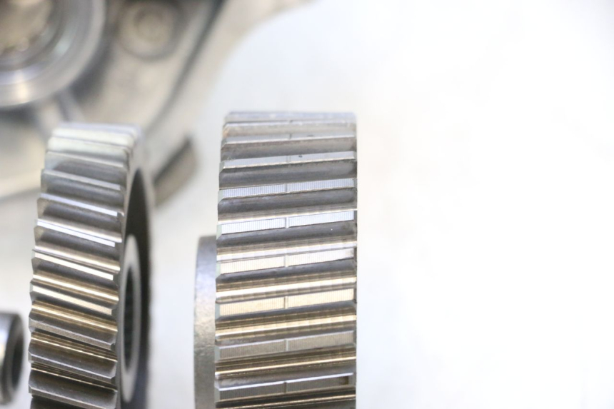 photo de TRANSMISSION ROUE  HONDA FJS SILVER WING SILVERWING 400 (2005 - 2008) - Détails caractéristiques