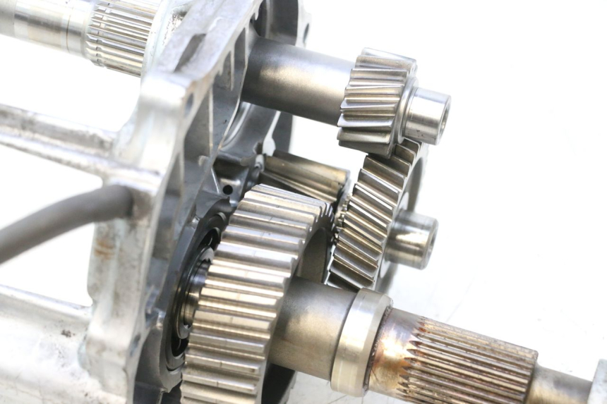 photo de TRANSMISSION ROUE  HONDA FJS SILVER WING SILVERWING 400 (2005 - 2008) - Autre angle de vue