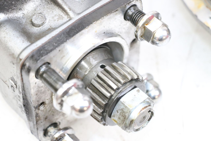 photo de TRANSMISSION ROUE  KAWASAKI GTR 1000 (1994 - 2004)