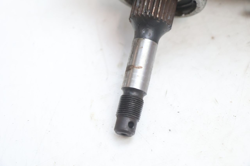 photo de TRANSMISSION ROUE  PIAGGIO MP3 LT 300 (2010 - 2016) - Gros plan technique