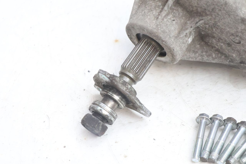 photo de TRANSMISSION ROUE  YAMAHA N-MAX NMAX 125 (2021 - 2024) - Gros plan technique
