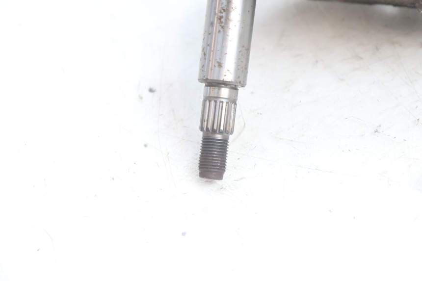 photo de TRANSMISSION ROUE  YAMAHA NEO'S NEOS 2T 50 (1998 - 2007) - Gros plan technique