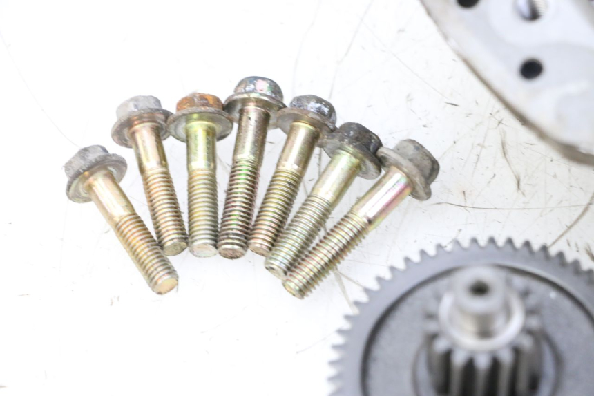 photo de TRANSMISSION ROUE  SYM ORBIT 2 50 (2008 - 2014) - Vue rapprochée