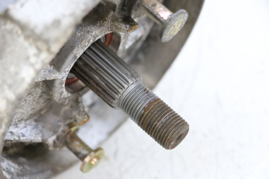 photo de TRANSMISSION ROUE  SYM ORBIT 2 50 (2008 - 2014) - Gros plan technique