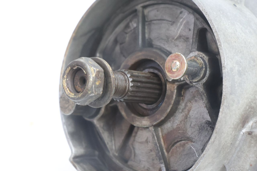 photo de TRANSMISSION ROUE  SYM ORBIT III 3 4T 50 (2021 - 2025) - Gros plan technique