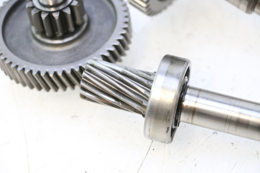 photo de TRANSMISSION ROUE  KEEWAY RY6 2T 50 (2011 - 2019) - Gros plan technique