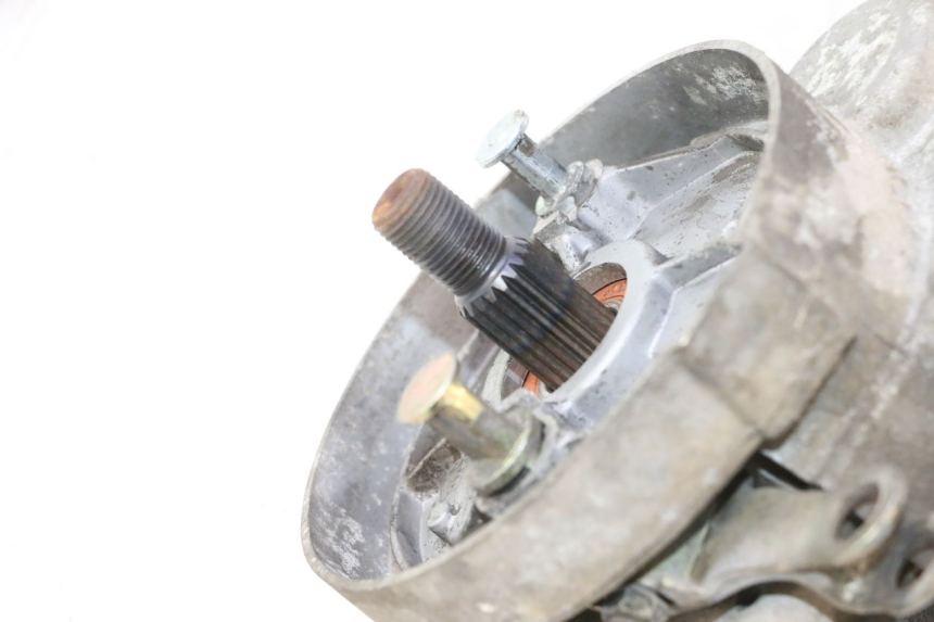 photo de TRANSMISSION ROUE  JM MOTORS SANTANA 50 (2014 - 2023) - Gros plan technique