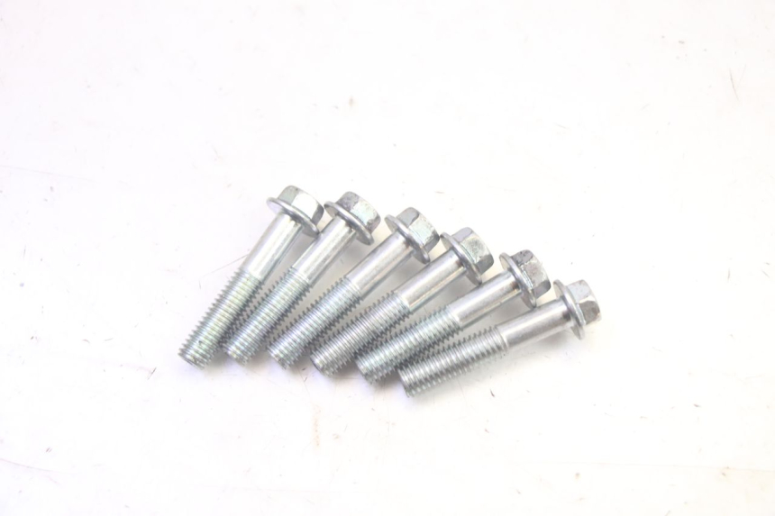 photo de TRANSMISSION ROUE  YAMAHA TRICITY 300 (2020 - 2024) - Vue rapprochée