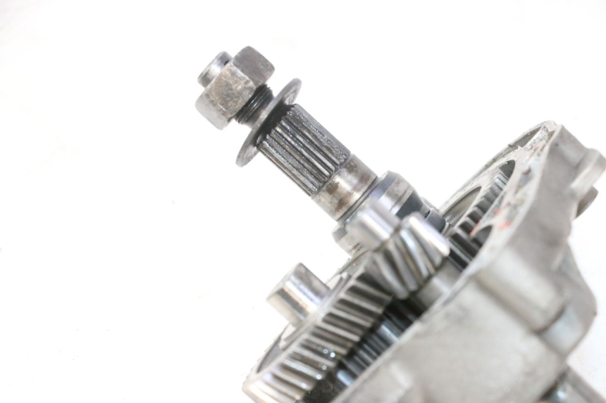 photo de TRANSMISSION ROUE PIAGGIO TYPHOON 50 (1993 - 1999) - Gros plan technique