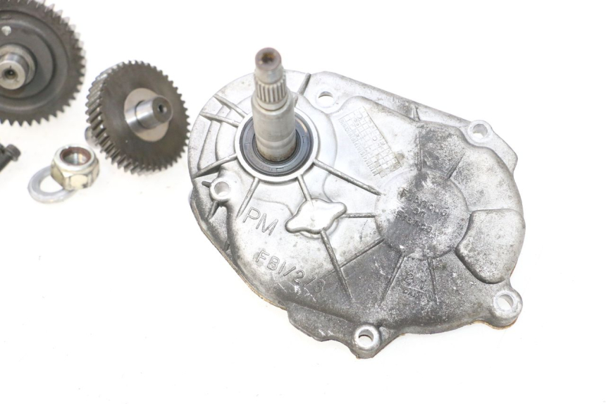 photo de TRANSMISSION ROUE  PEUGEOT VIVACITY 50 (1998 - 2003) - Gros plan technique