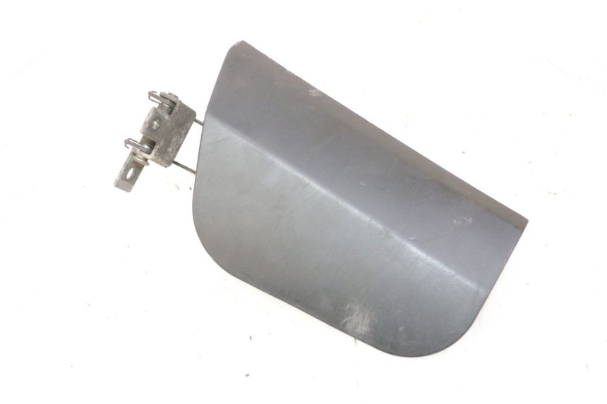 photo de TRAPPE ESSENCE HONDA FES S-WING SWING ABS 125 (2007 - 2015)