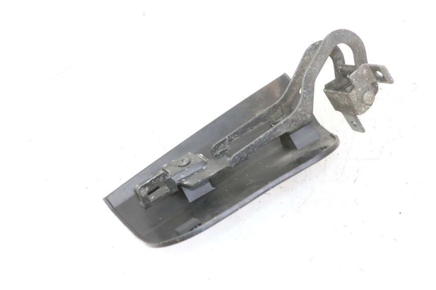 photo de TRAPPE ESSENCE HONDA FES S-WING SWING ABS 125 (2007 - 2015)