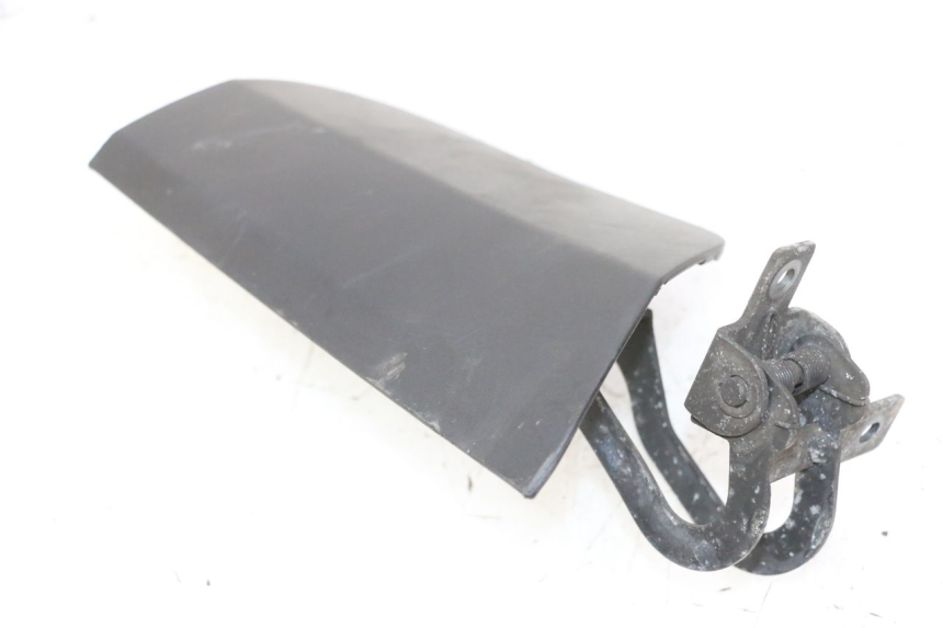 photo de TRAPPE ESSENCE HONDA FES S-WING SWING ABS 125 (2007 - 2015)