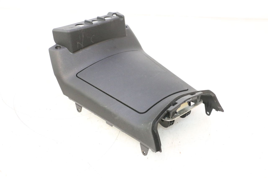 photo de TRAPPE ESSENCE PIAGGIO MP3 HPE 530 (2022 - 2026) - Détail de la pièce